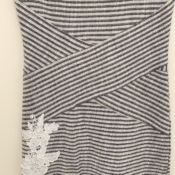 Desigual shift dress with floral embroidery S - Picture 3 of 6